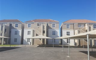 3 Bedroom Apartment in Uitzicht