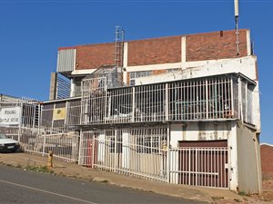 500 m² Retail Space in Northdale