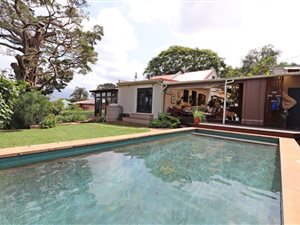 5 Bedroom House in Manor Gardens