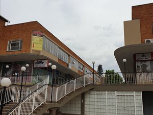 90 m² Commercial space in Bedfordview