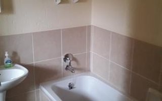 2 Bedroom Apartment in Comet