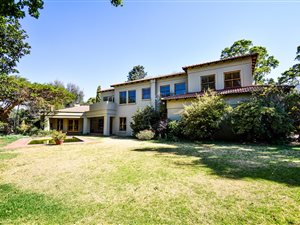4 Bed House in Bryanston