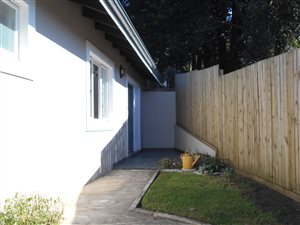 1 Bed Garden Cottage in West Riding