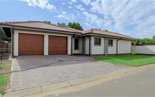 2 Bedroom Cluster in Comet