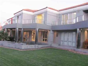 3 Bed House in Miravaal