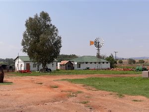 107 ha Farm in Henley on Klip