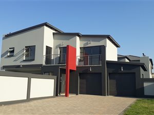 3 Bed House in Zambezi Manor Estate