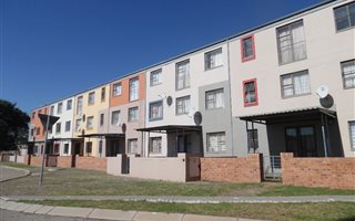 2 Bedroom Flat in Madadeni