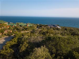 1025 m² Land available in Herolds Bay