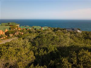 1025 m² Land available in Herolds Bay