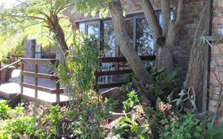 5.2 ha Farm in Wilderness Heights