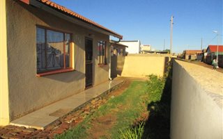 2 Bedroom House in Orange Farm