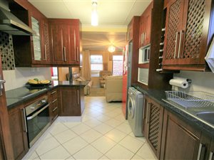 3 Bed Simplex in Newmarket Park