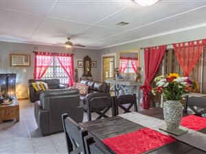 3 Bedroom House in Veld En Vlei
