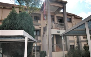 2 Bedroom Townhouse in Dowerglen and Ext