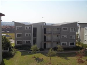 2 Bed Apartment in Dainfern