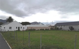 957 m² Land available in Hermanus Eastcliff