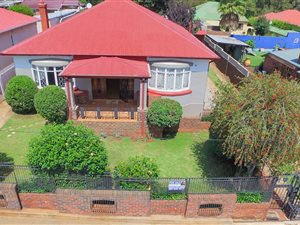 3 Bed House in Kensington