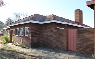 1 Bedroom Apartment in Kriel