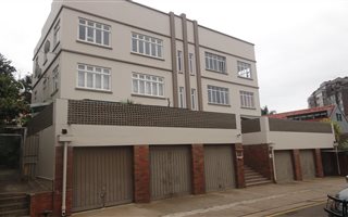 2 Bedroom Apartment in Essenwood