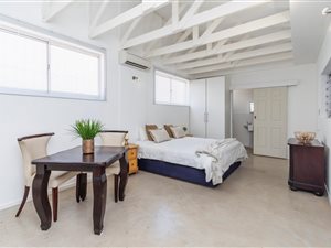 Studio Apartment in Green Point