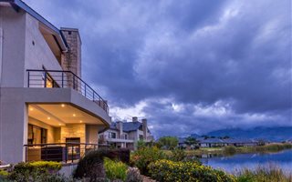 3 Bedroom Apartment in Pearl Valley
