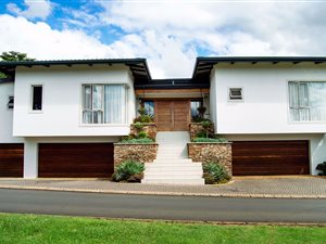 4 Bed House in Victoria Country Club Estate