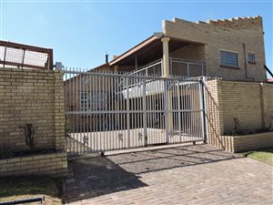3 Bed House in Witpoortjie