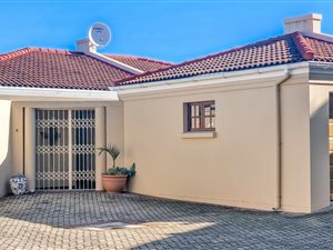 2 Bed Townhouse in Old Place