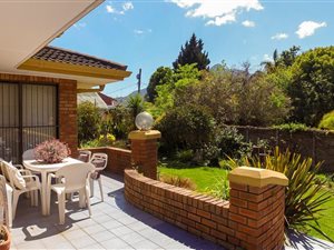4 Bed House in Bergsig