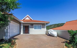 3 Bedroom House in Westbrook
