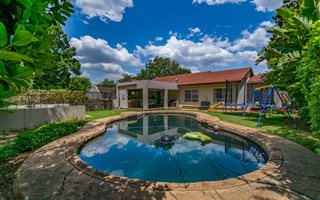 3 Bedroom House in Weltevreden Park