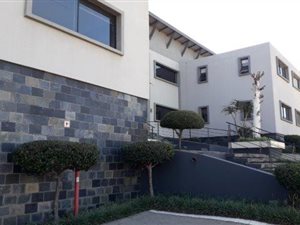 140 m² Office Space in Halfway House