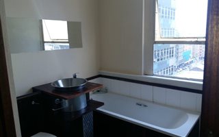 1 Bedroom Apartment in Johannesburg Central