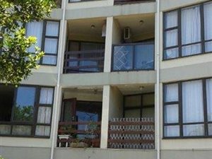2 Bed Apartment in Freeland Park