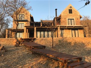 7 Bed House in Potchefstroom Central