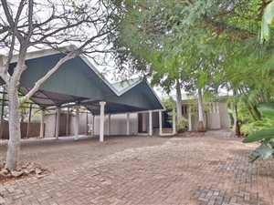 8 Bed House in Komatipoort