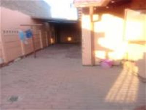 3 Bed House in Mohlakeng
