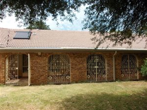 8.6 ha Farm in Risiville