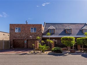 3 Bed House in Melkbosstrand