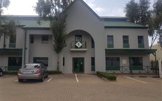 1697 m² Industrial space in Allandale
