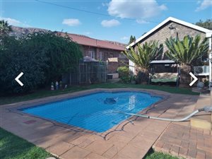 4 Bed House in Suiderberg