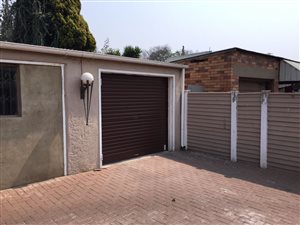 3 Bedroom House in Vanderbijlpark CW2