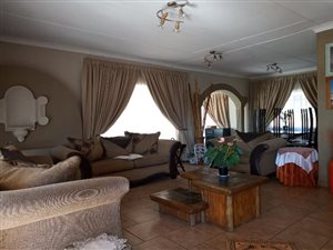 4 Bed House in Claremont