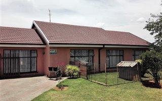 3 Bedroom House in Bonanne