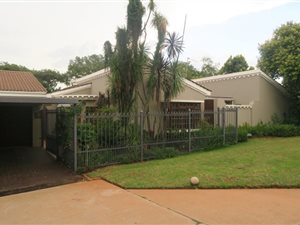 3 Bed Cluster in Lynnwood Glen