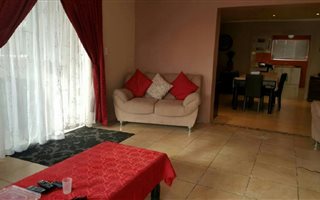 3 Bedroom House in Woodlands