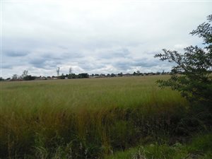 600 m² Land available in Sunset View