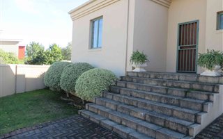 3 Bedroom House in Monte Sereno