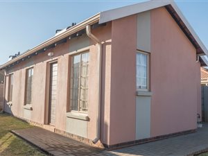 3 Bed House in Sky City